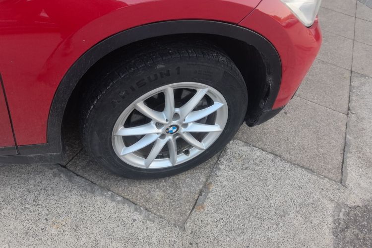 宝马X1 2016款 sDrive18Li 时尚型车身外观6008