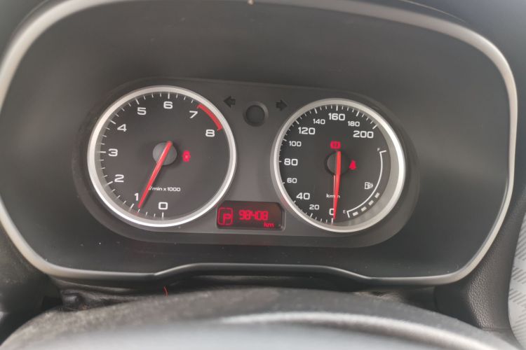 名爵3 2017款 1.5L 自动智联豪华版中控内饰14