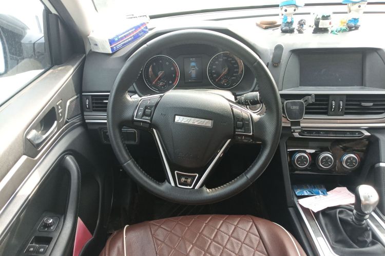 哈弗H6 2019款 运动版 1.5T 手动两驱精英型 国VI中控内饰13