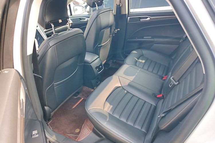 福特 蒙迪欧 2020款 EcoBoost 200 时尚型中控内饰7004