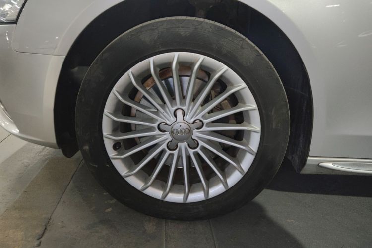 奥迪A4L 2015款 35 TFSI 自动豪华型车身外观6001