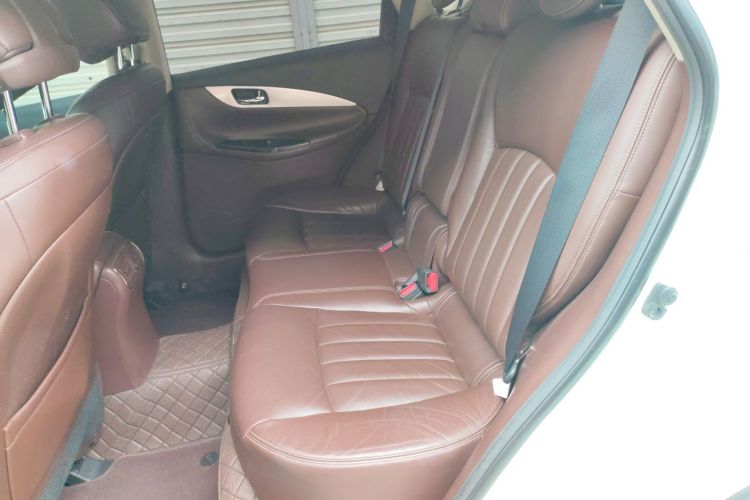 英菲尼迪QX50 2015款 2.5L 悦享版中控内饰21