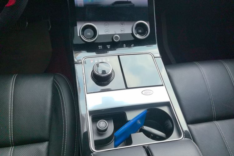 路虎 揽胜星脉 2018款 P380 R-DYNAMIC SE局部细节18