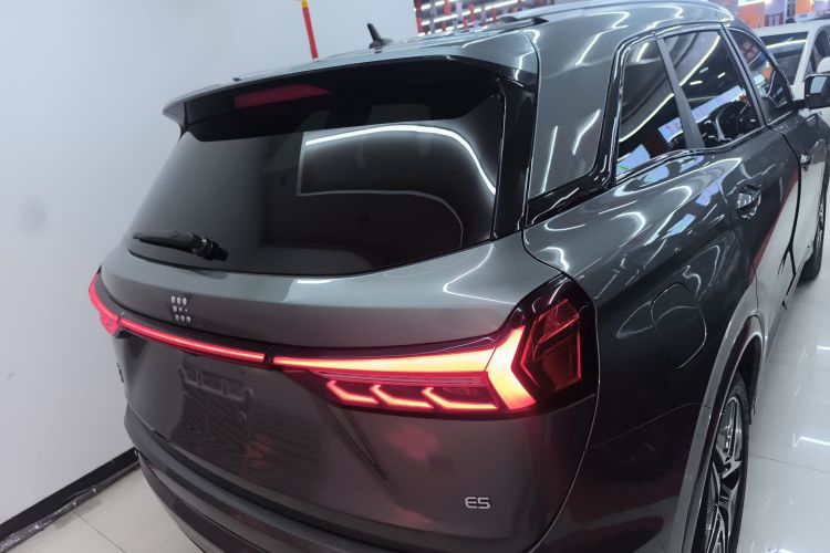 蓝电E5 2023款 1.5L DE-i 100KM臻享型 7座车身外观6