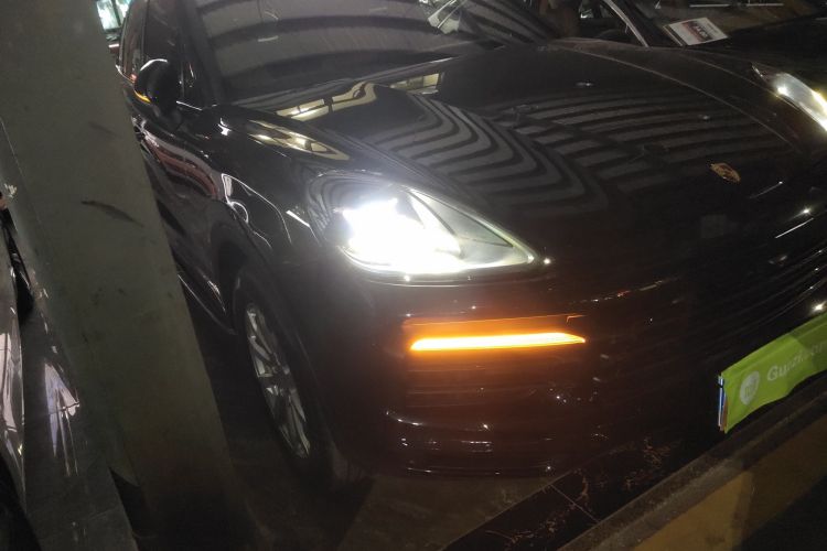 保时捷 2018款 Cayenne 3.0T车身外观3