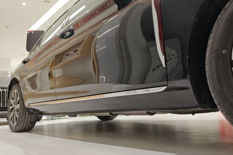 红旗H5 PHEV 2025款 170 超混版局部细节9001