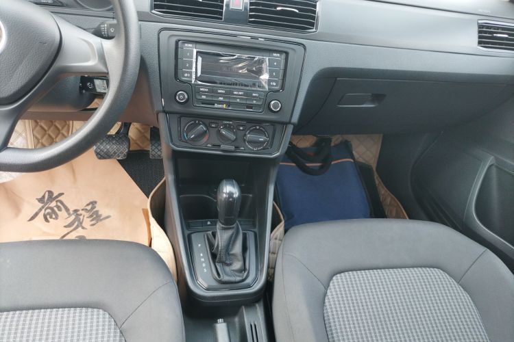 大众 桑塔纳 2021款 1.5L 自动风尚版中控内饰18