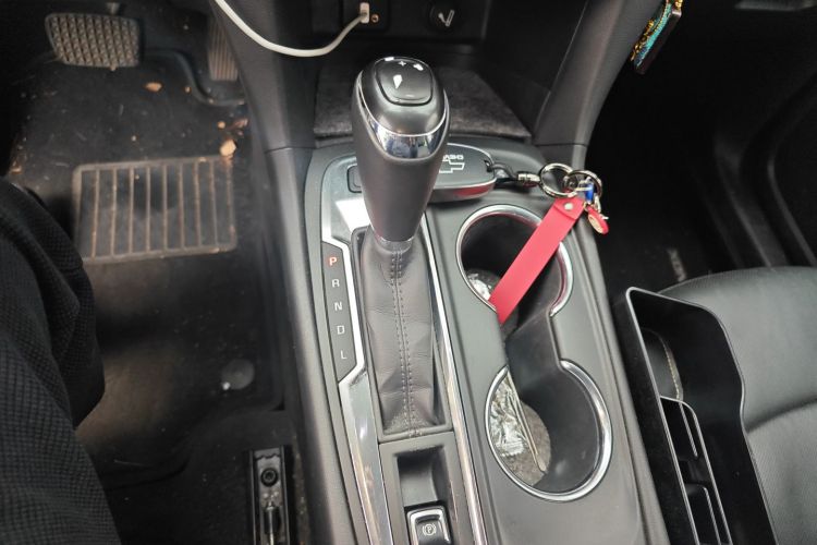 雪佛兰 探界者 2018款 550T 自动四驱捍界版局部细节18