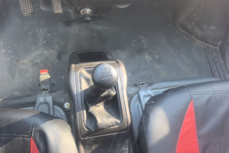 五菱汽车 五菱荣光 2021款 1.5L加长基本型封窗车2座L3C中控内饰18