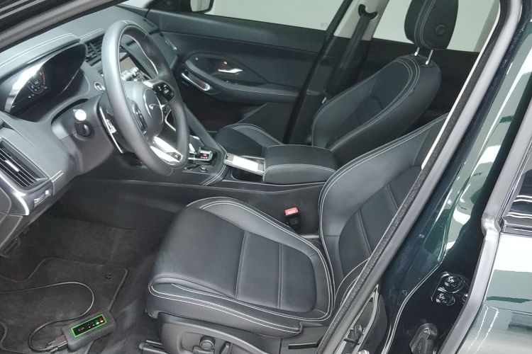 捷豹E-PACE 2024款 耀黑运动版 R-DYNAMIC SE BLACK局部细节19