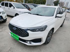 福特 福睿斯 2021款 1.5L 自动钻石版