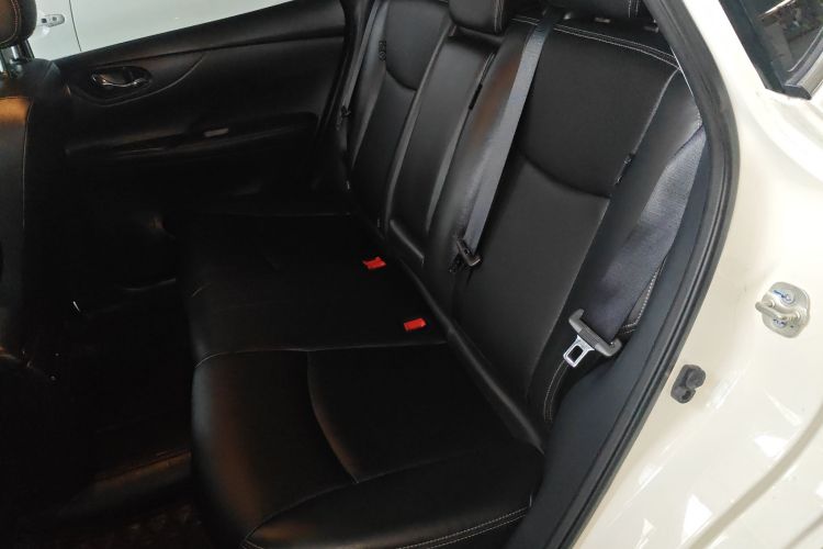 日产 骐达TIIDA 2021款 1.6L CVT智行版中控内饰7004