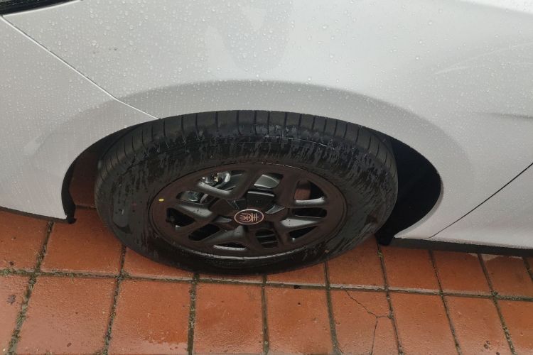 比亚迪 秦PLUS 2025款 DM-i 智驾版 55KM领先型车身外观35