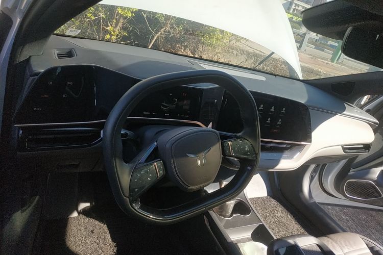 红旗EH7 2024款 690 Pro中控内饰12