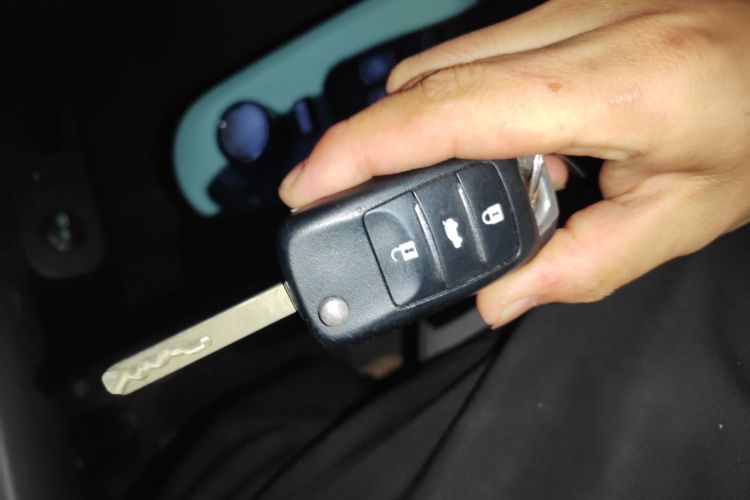 长安启源 长安Lumin 2023款 205km 香沁款中控内饰7001