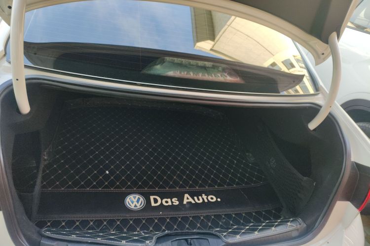 大众 凌渡 2021款 改款 280TSI DSG舒适版机舱底盘23