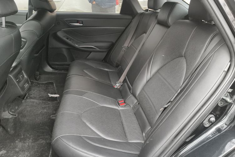 丰田 亚洲龙 2022款 双擎 2.5L 豪华版中控内饰21