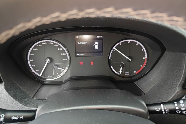 观致3 2016款 两厢 1.6T 自动致臻型中控内饰14