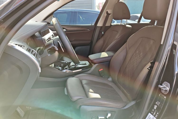 宝马X3 2023款 xDrive30i 领先型 M曜夜套装局部细节19