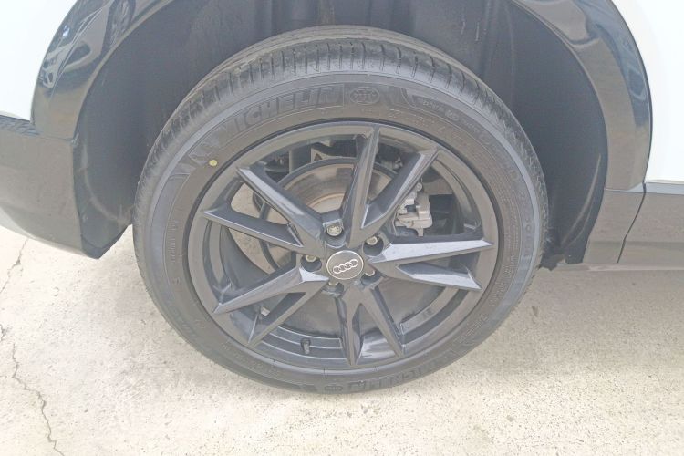 奥迪Q2L 2021款 35 TFSI 进取动感型车身外观6008