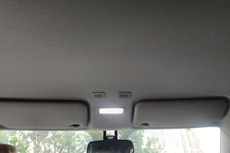 吉利银河 2024款 200km 熊猫骑士中控内饰22