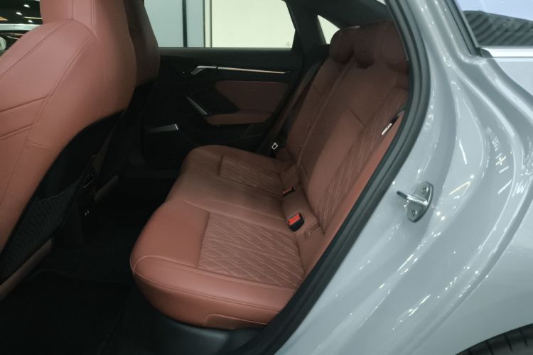 奥迪A3 2025款 A3L Limousine 35TFSI 飞驰尊享型 +豪华臻选包中控内饰21