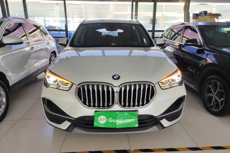 宝马X1 2020款 sDrive25Li 领先型车身外观2