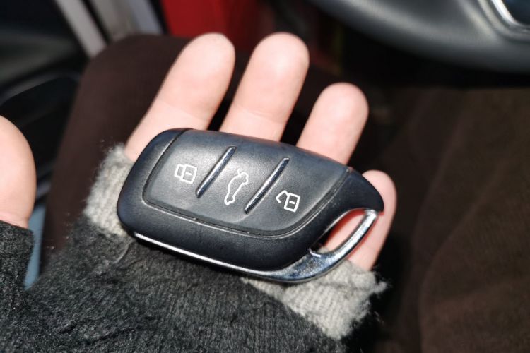 荣威RX5 MAX 2021款 Supreme系列 400TGI 自动豪华座舱版中控内饰11