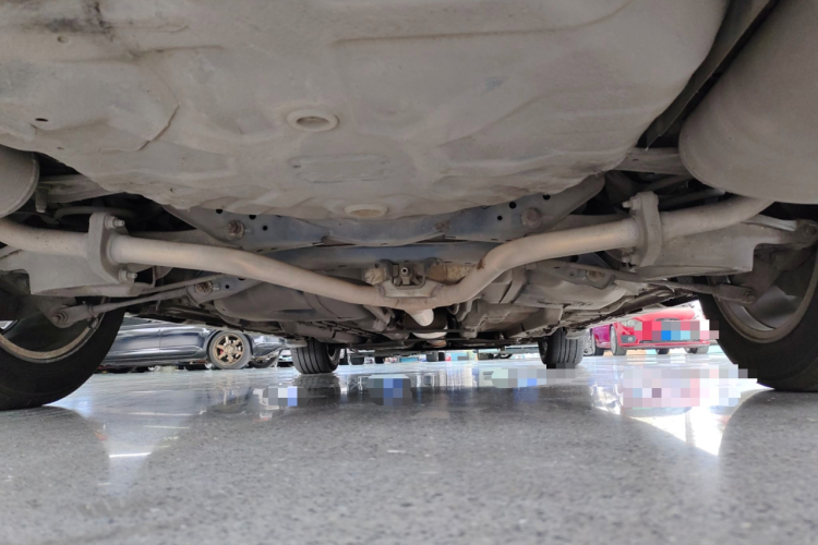 日产 天籁 2011款 公爵 2.5L XV尊雅版局部细节9009