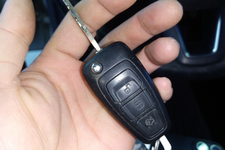 福特 福克斯 2015款 三厢 EcoBoost 125 自动超能风尚型中控内饰11