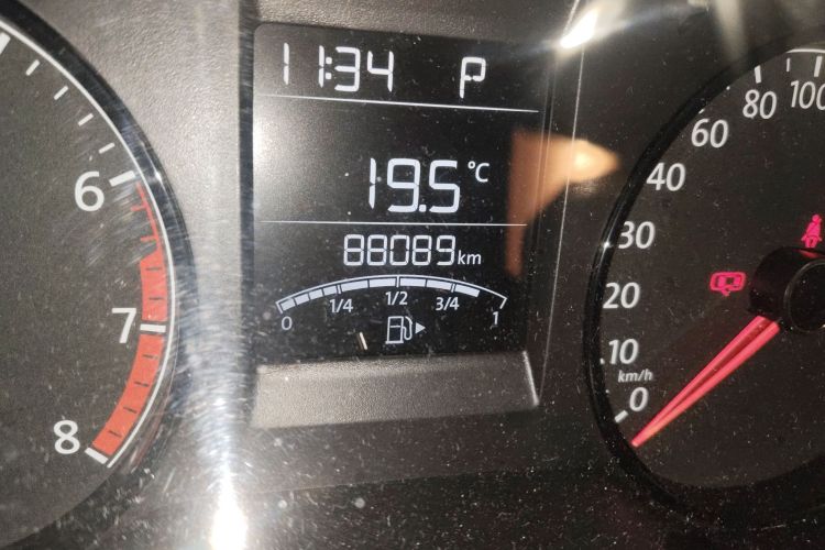 大众 Polo 2016款 1.4L 自动风尚型中控内饰15