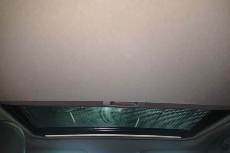 丰田 亚洲龙 2023款 2.0L 臻选版中控内饰22