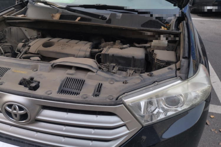 丰田 汉兰达 2012款 2.7L 两驱5座精英版局部细节9007