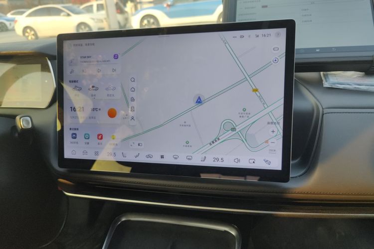 深蓝汽车 深蓝SL03 2023款 200Max增程版中控内饰16