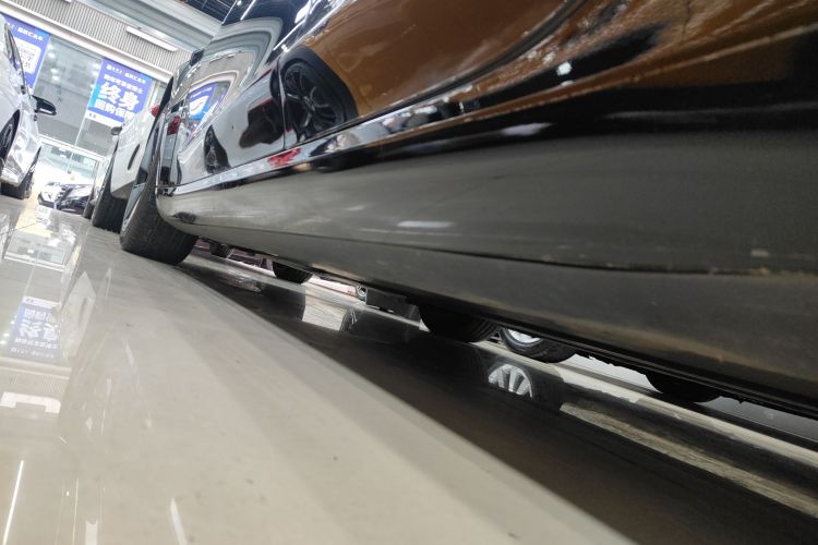 特斯拉 Model 3 2022款 后轮驱动版局部细节9002