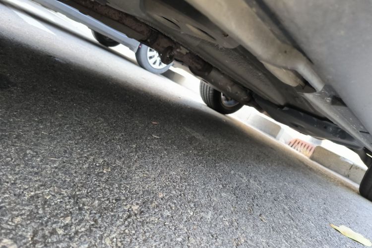 路虎 揽胜极光 2018款 240PS SE 智耀版局部细节9004