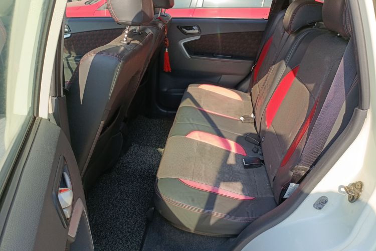 铃木 利亚纳A6 2014款 两厢 1.4L 手动理想型中控内饰7004