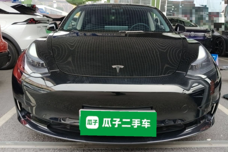 特斯拉 Model 3 2022款 后轮驱动版车身外观2