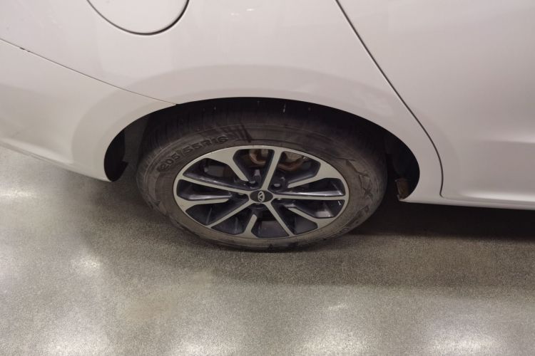 奇瑞 艾瑞泽5 2021款 PRO 1.5L CVT青春版车身外观6008