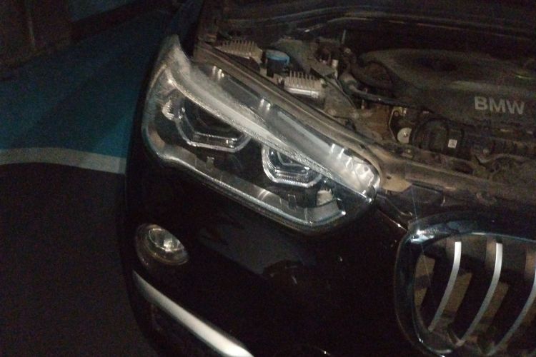 宝马X1 2018款 sDrive18Li 尊享型车身外观8