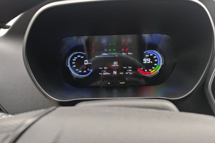 长安凯程 长安睿行EM60 2025款 客运版 舒适型 6座 240km 对开门 60kW中控内饰14