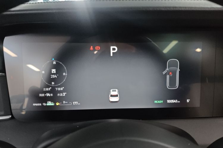 理想汽车 理想ONE 2020款 增程6座版中控内饰14