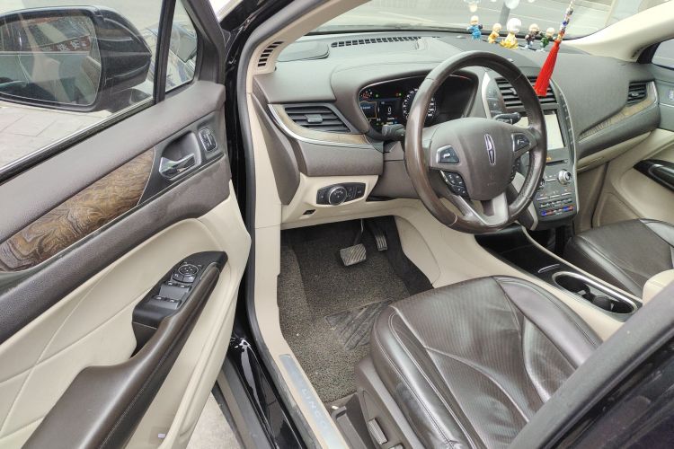 林肯MKC 2017款 2.0T 四驱尊雅版中控内饰20