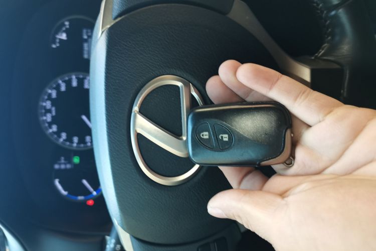 雷克萨斯CT 2017款 CT200h 精英版 单色 国V中控内饰11