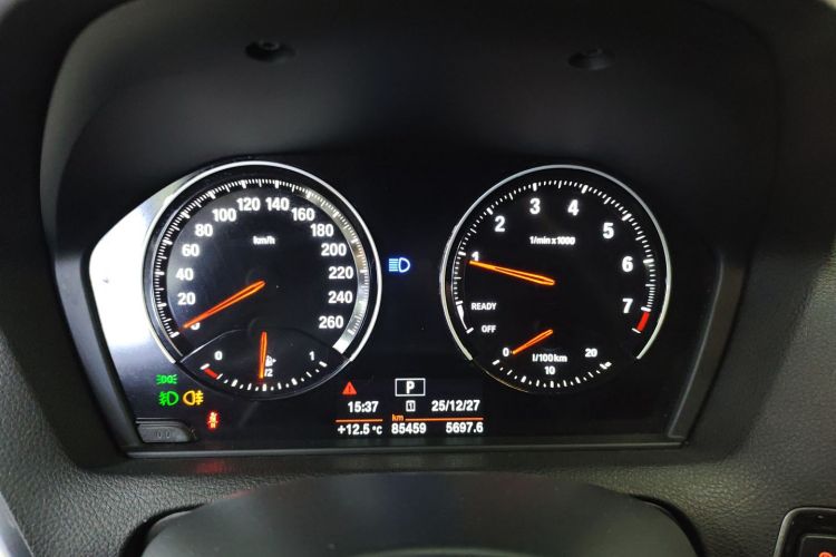 宝马1系(进口) 2018款 118i 运动设计套装中控内饰14