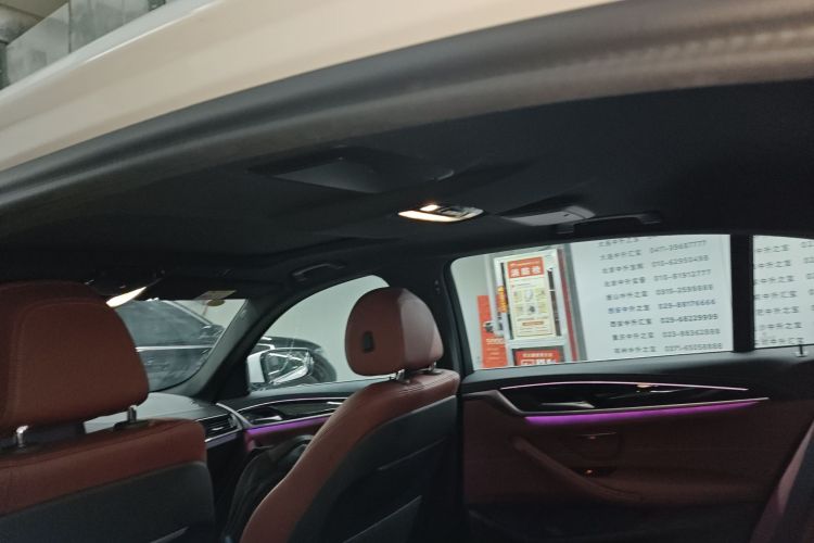 宝马5系 2022款 改款二 525Li M运动套装中控内饰22