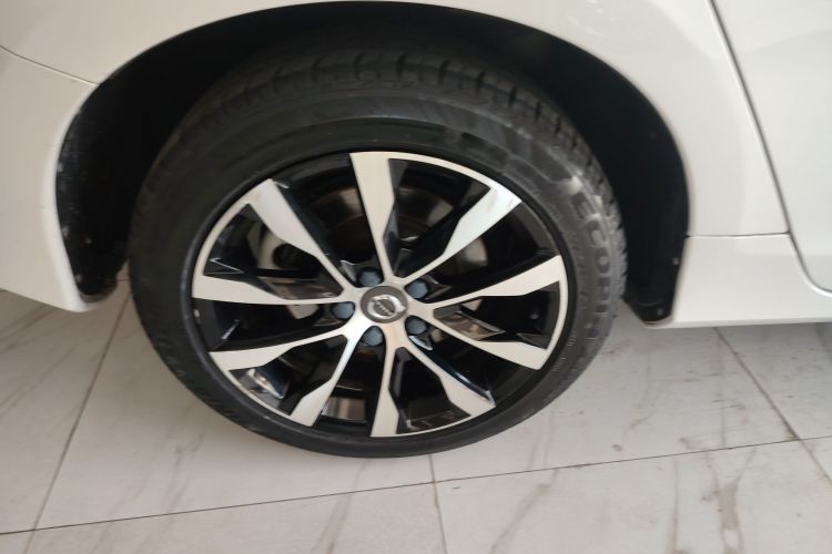 沃尔沃S60 2018款 S60L T3 智进进取版车身外观6008