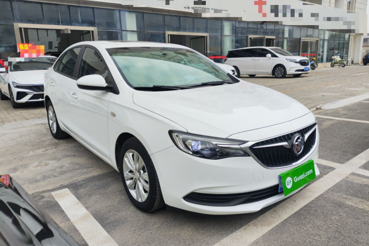 别克 英朗 2021款 改款 典范 1.5L 自动精英型车身外观3