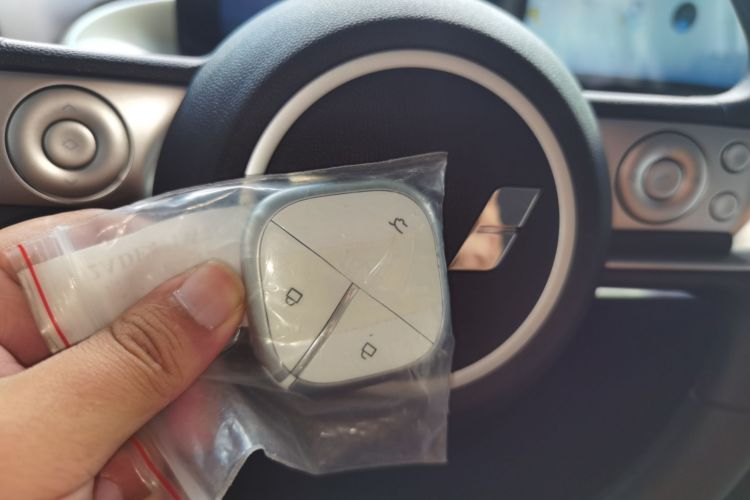 五菱汽车 五菱缤果 2024款 333km 悦享款中控内饰11