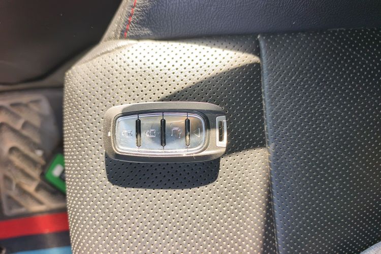 马自达CX-5 2013款 2.5L 自动四驱豪华型中控内饰7001